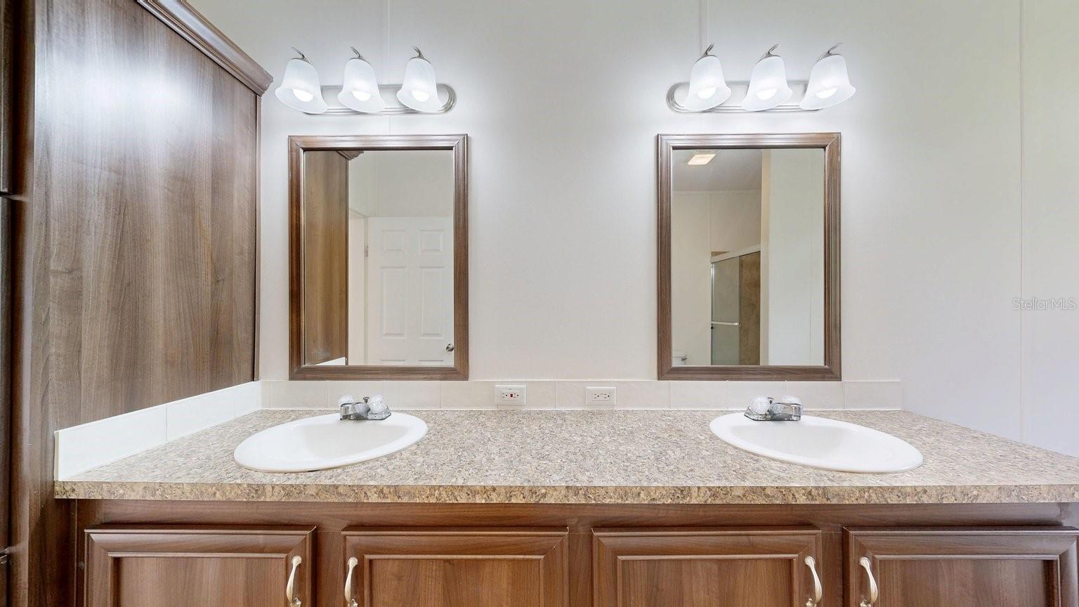 2930 Palmetto St Property Photo 6