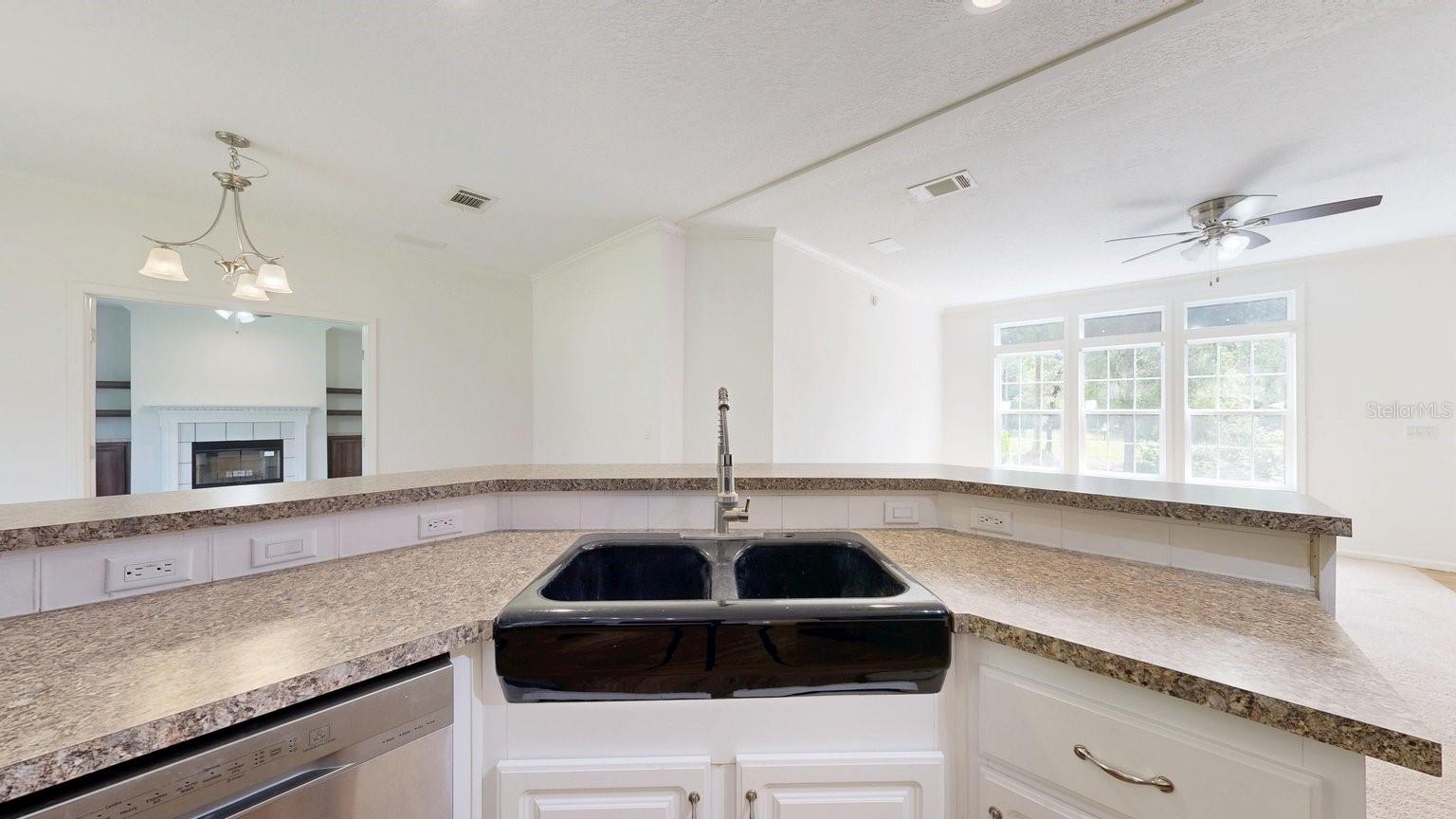 2930 Palmetto St Property Photo 12