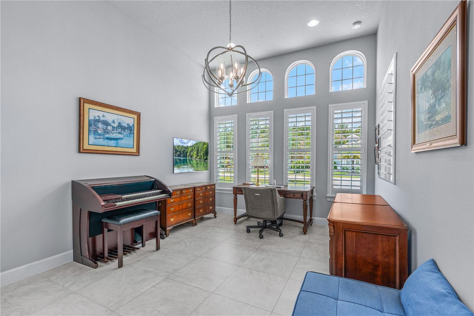 520 Wingspan Dr Property Photo 23