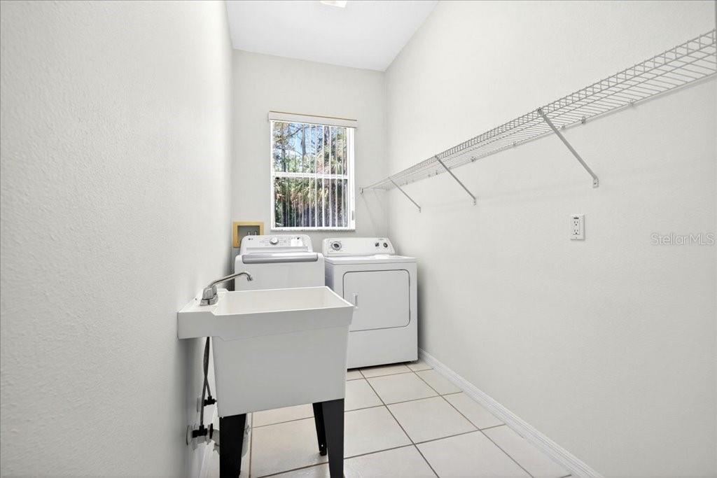 25 Westminster Dr Property Photo 18