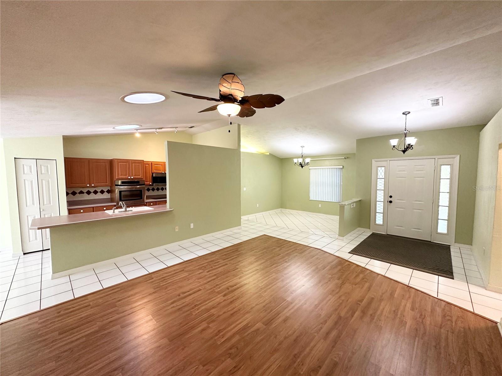 26 Woodbury Dr Property Photo 15