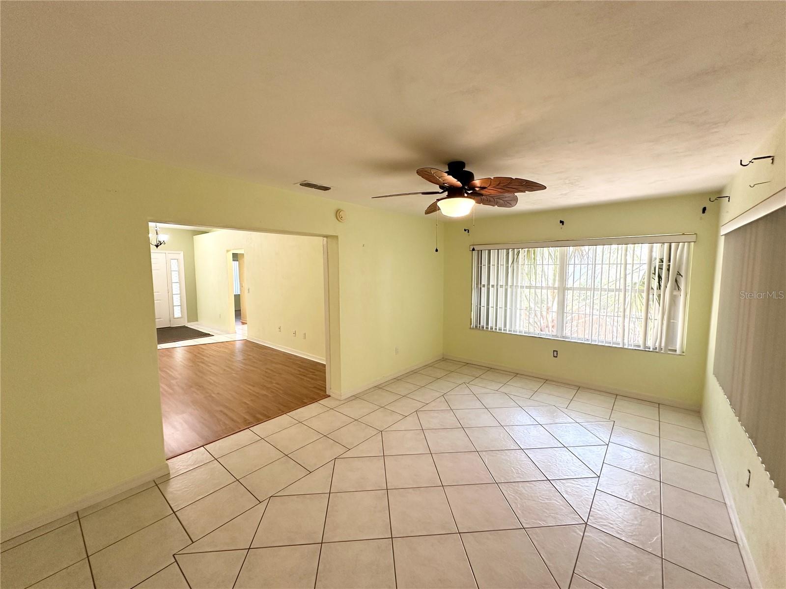 26 Woodbury Dr Property Photo 22