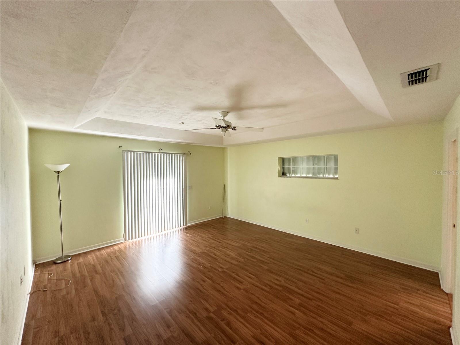 26 Woodbury Dr Property Photo 28