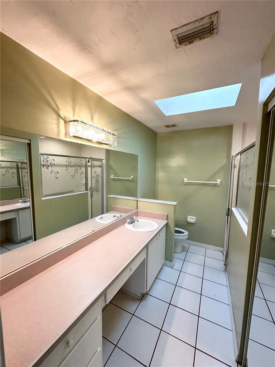 26 Woodbury Dr Property Photo 31