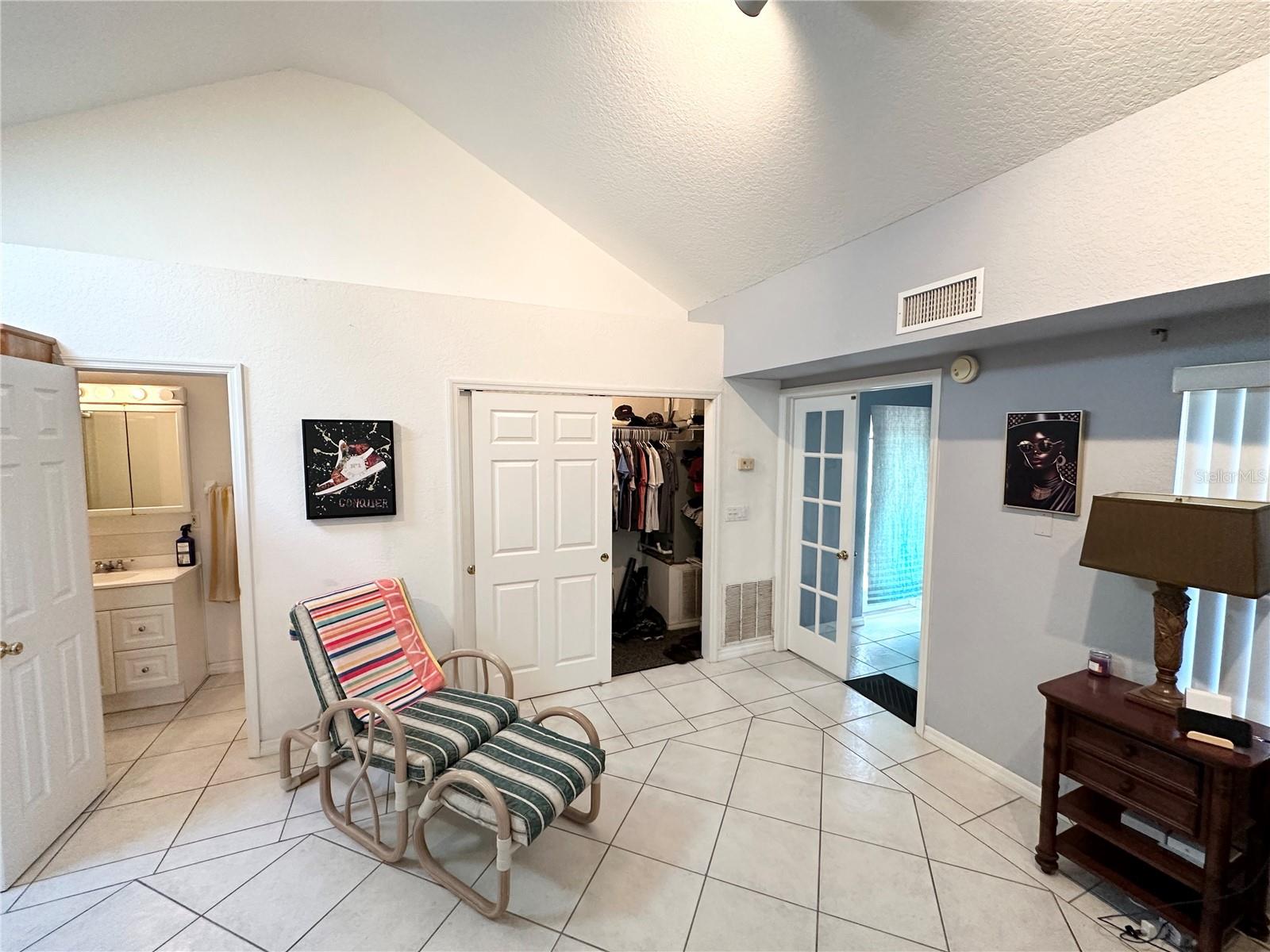 26 Woodbury Dr Property Photo 40