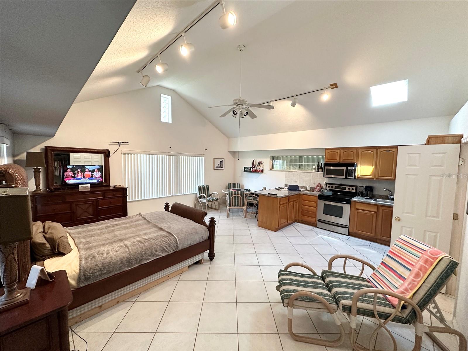 26 Woodbury Dr Property Photo 44