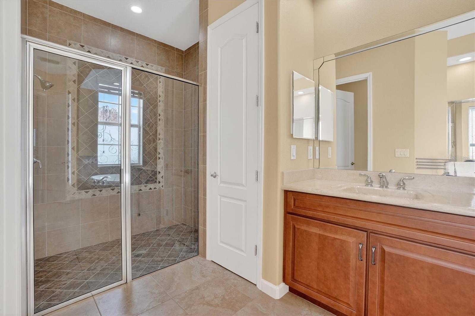 13 New Oak Leaf Dr Property Photo 25