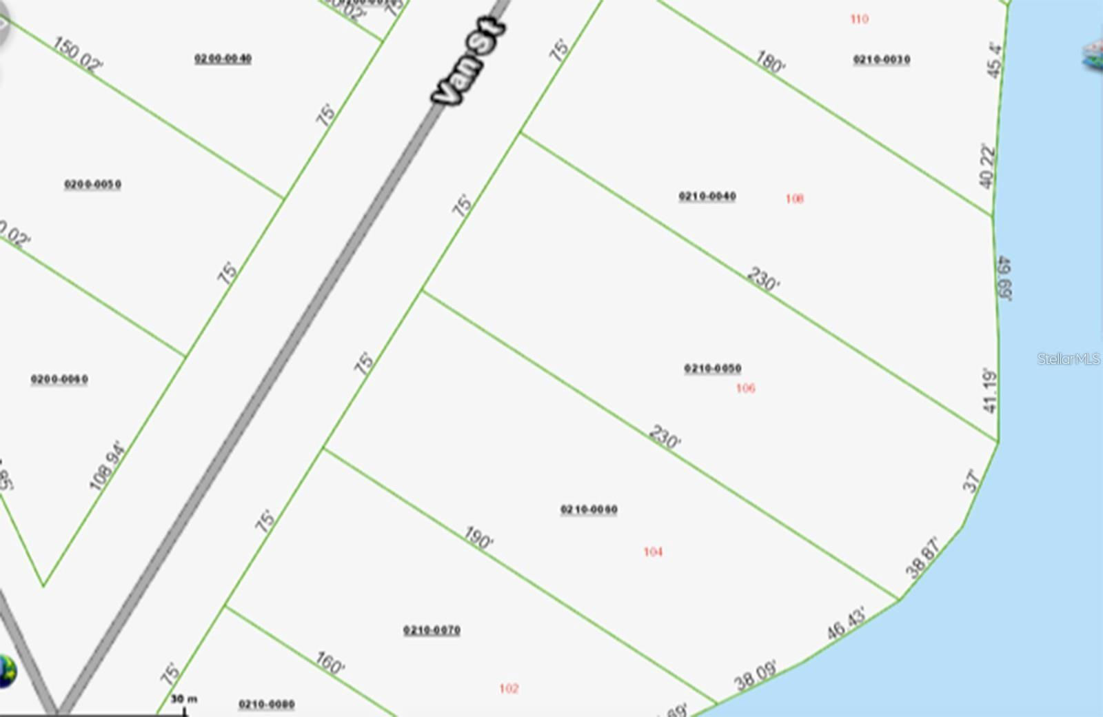 106 Van St Property Photo 4