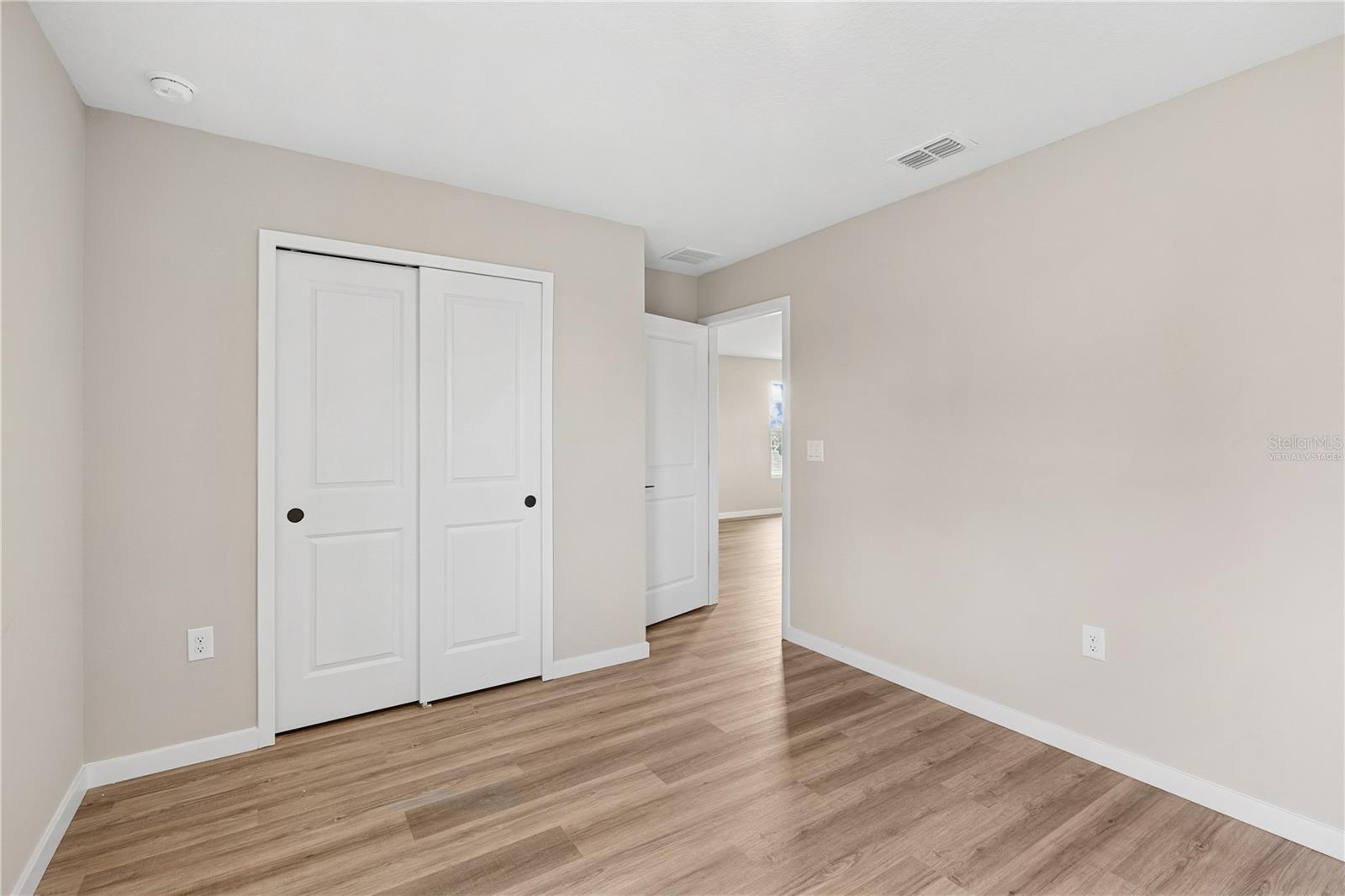 90 Springwood Dr Property Photo 13