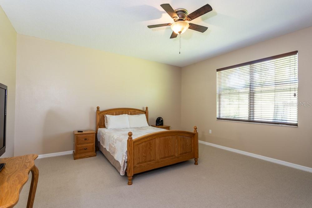 35 Foxhall Ln Property Photo 12