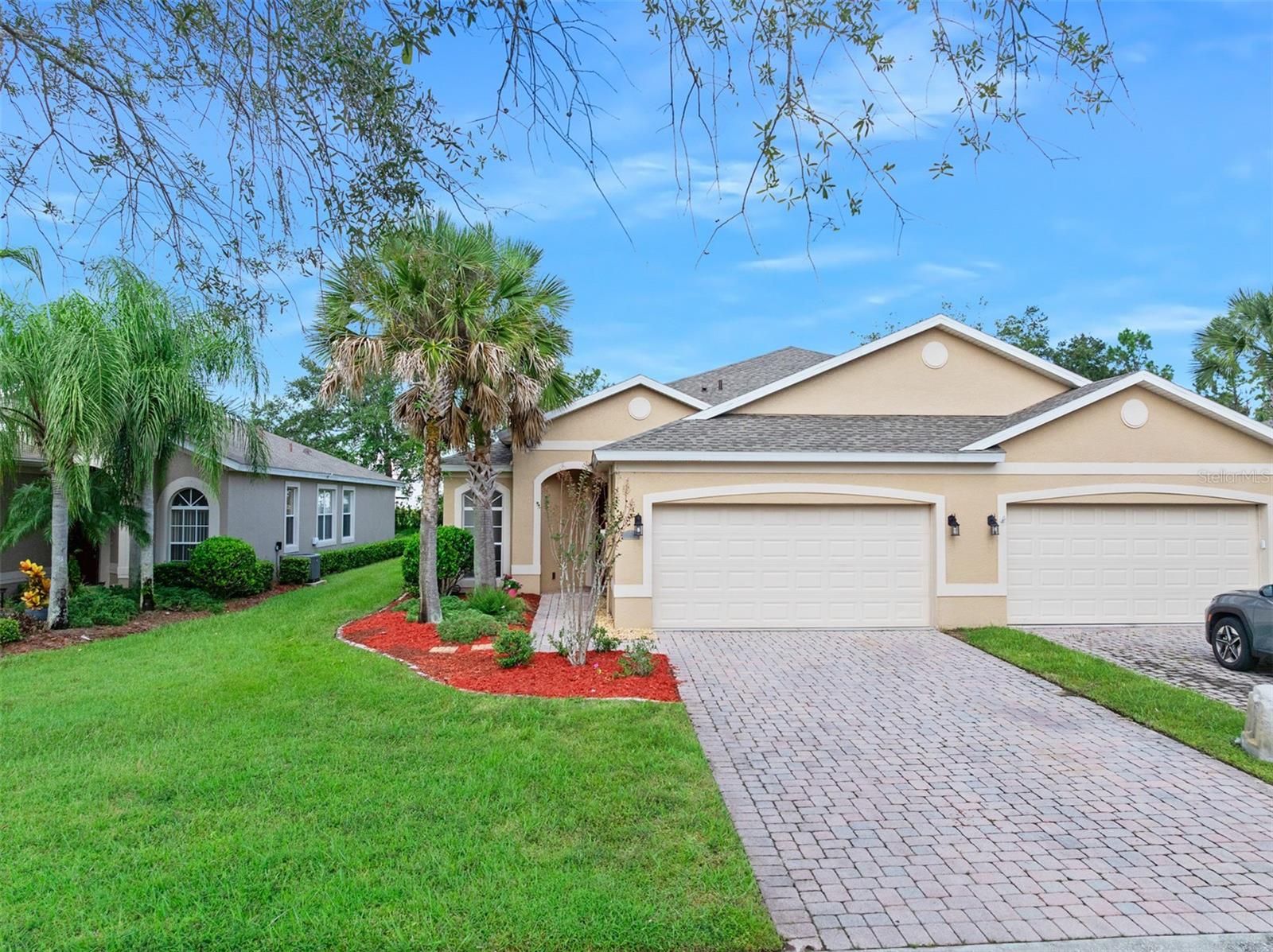 188 Mendoza Cir Property Photo 1
