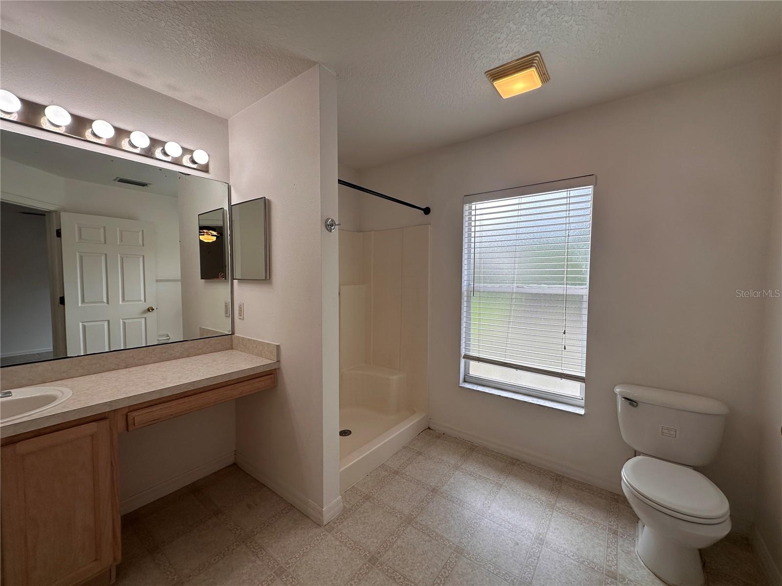 33 Rybark Ln Property Photo 15