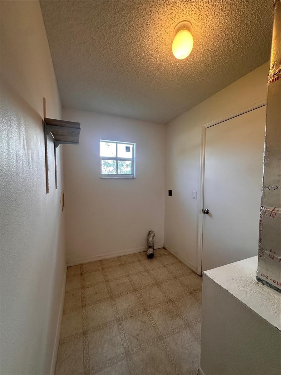33 Rybark Ln Property Photo 23