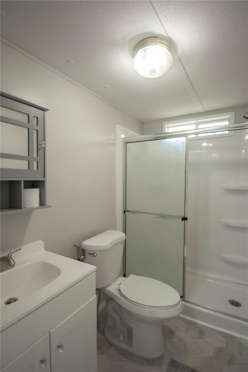28 Shady Ln S Property Photo 6