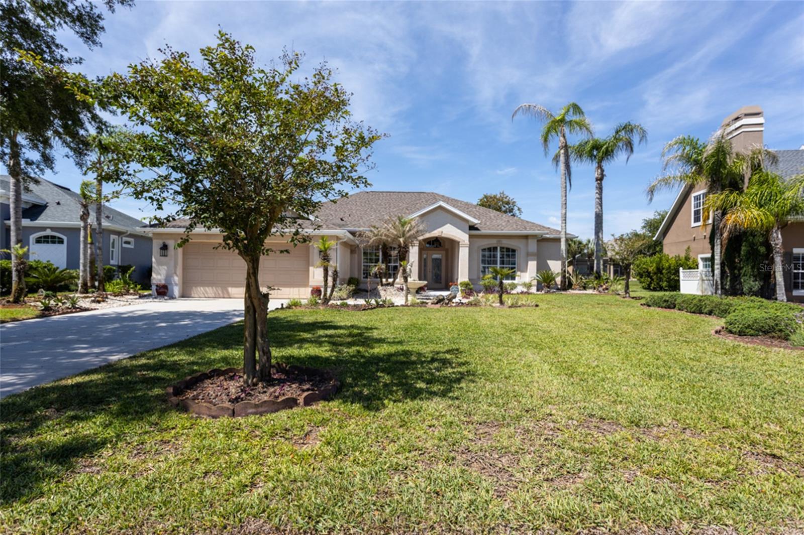 6 S Lakewalk Dr Property Photo 2