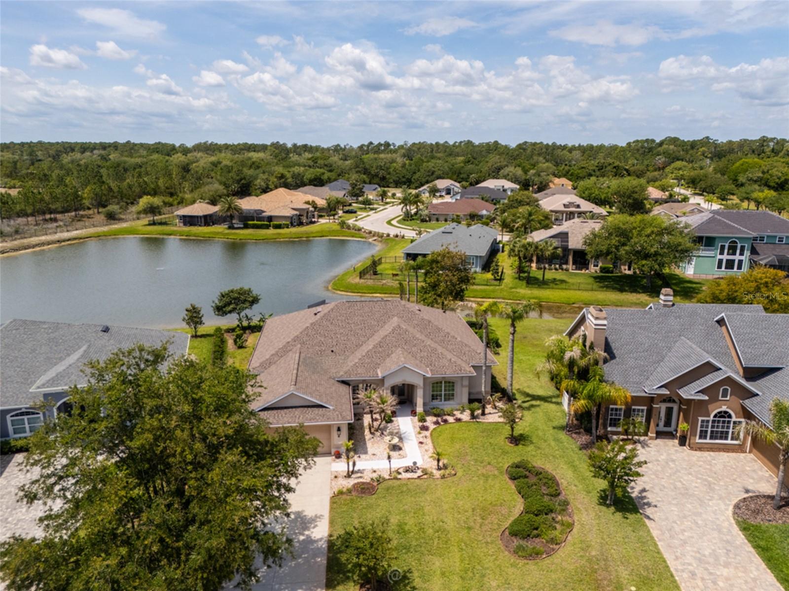 6 S Lakewalk Dr Property Photo 9