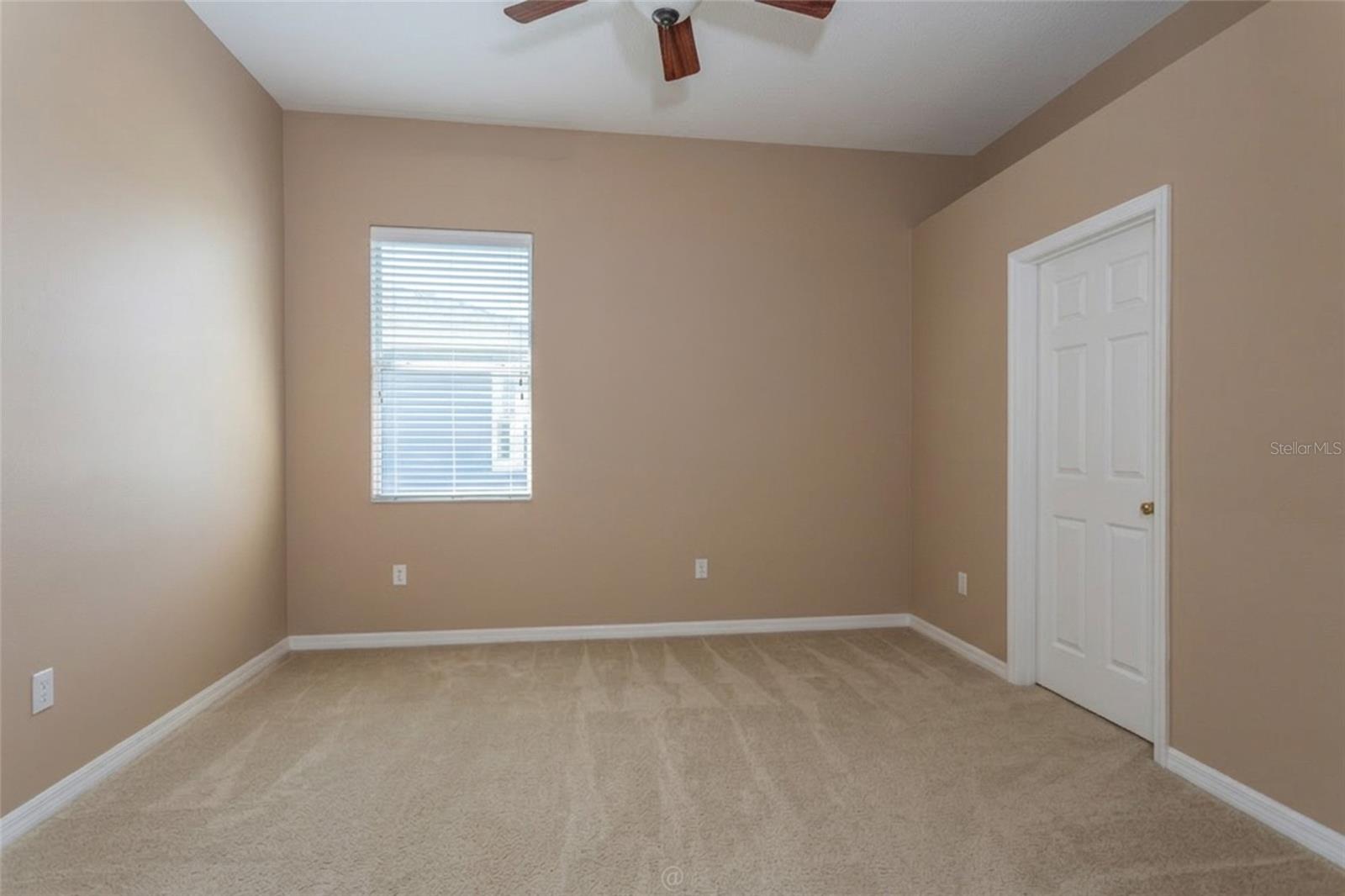 6 S Lakewalk Dr Property Photo 20