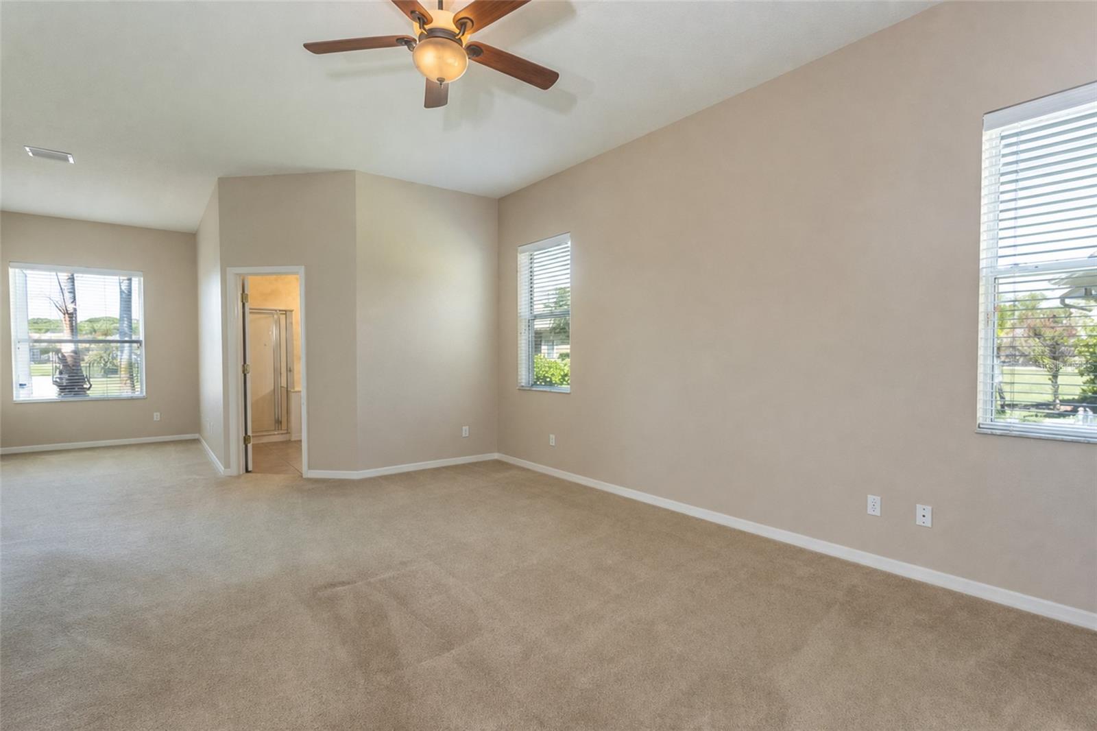 6 S Lakewalk Dr Property Photo 23
