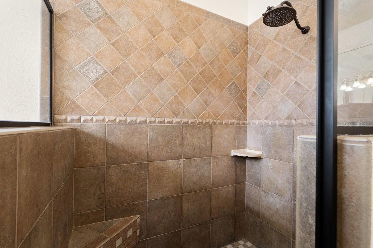 102 Lagare St Property Photo 43