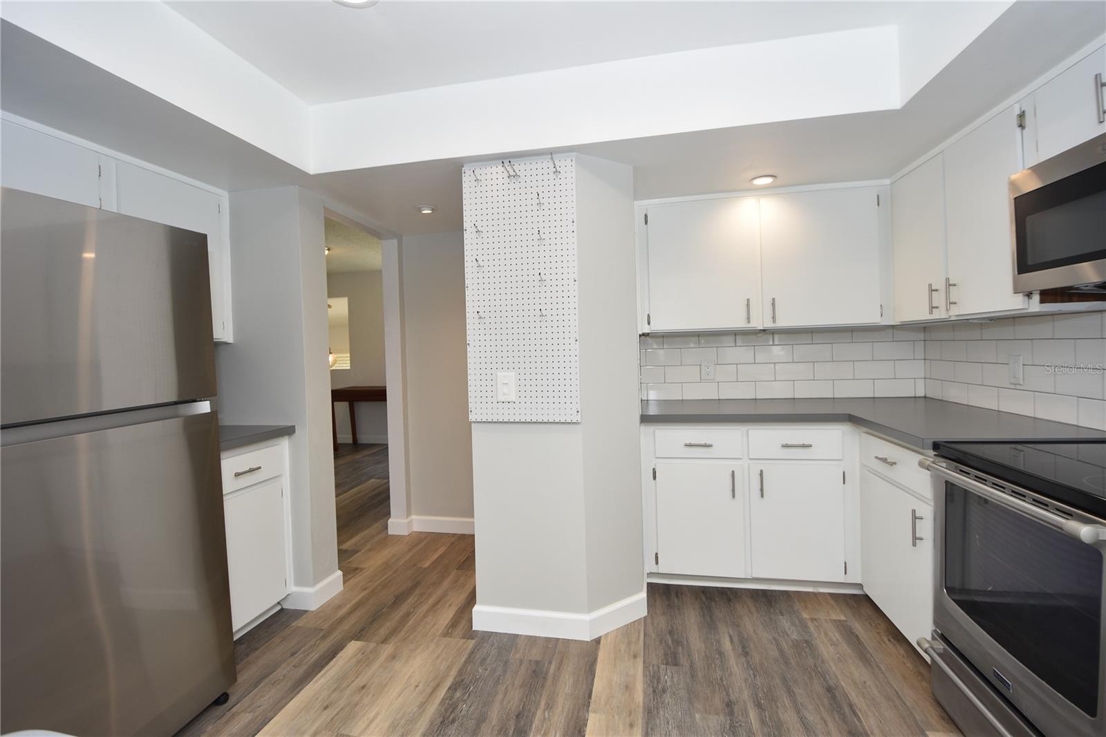 4 Southbury Ct #4 Property Photo 8