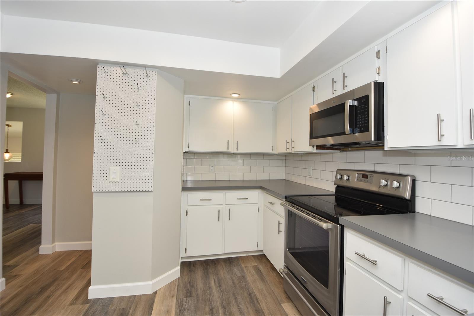 4 Southbury Ct #4 Property Photo 9