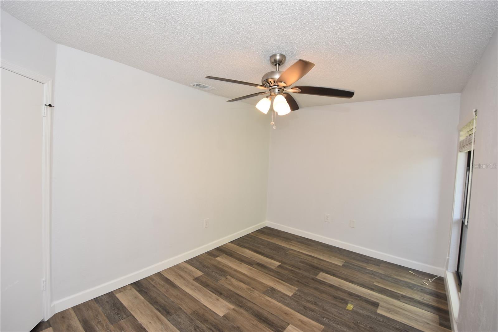 4 Southbury Ct #4 Property Photo 23