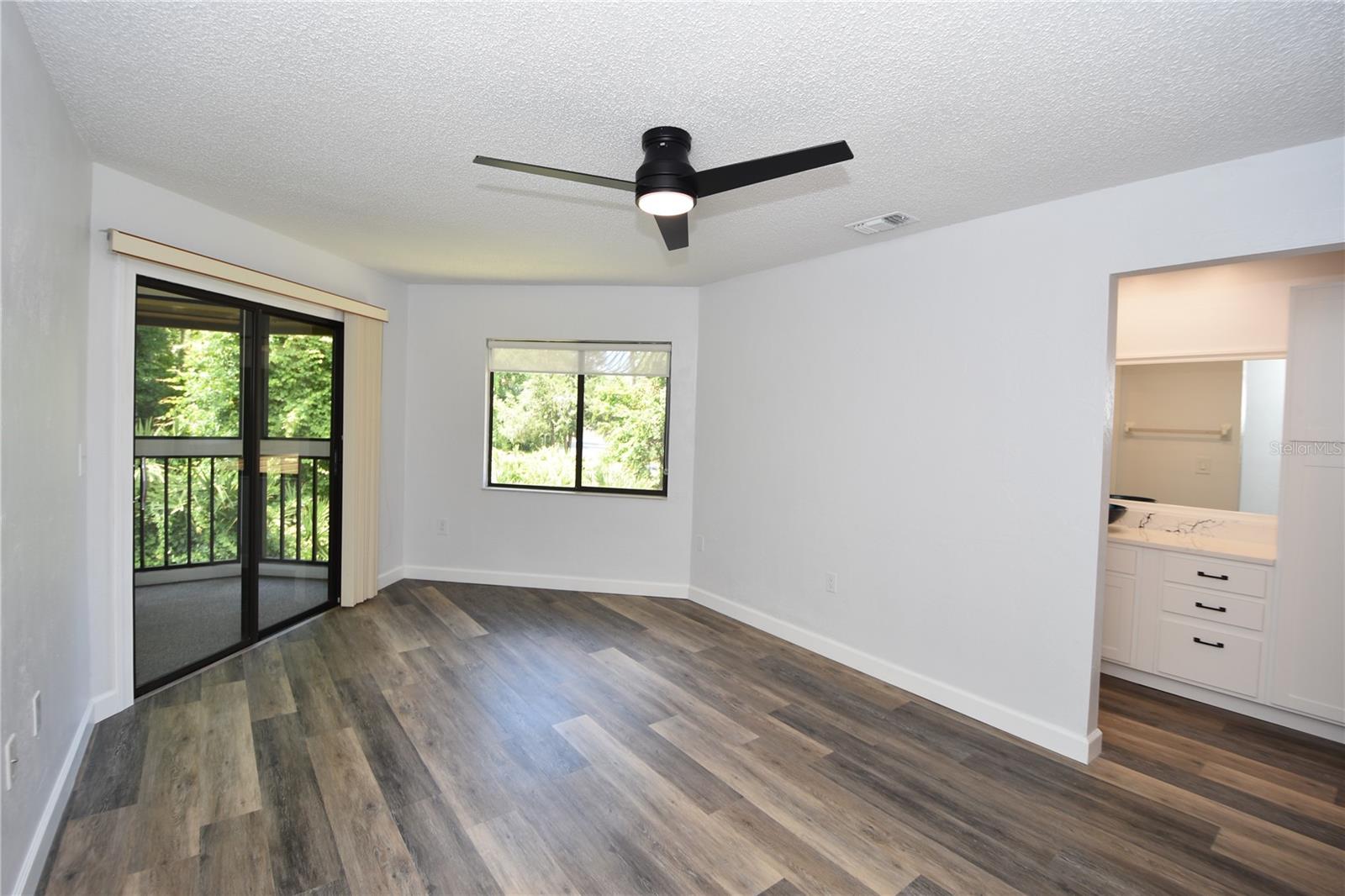 4 Southbury Ct #4 Property Photo 26