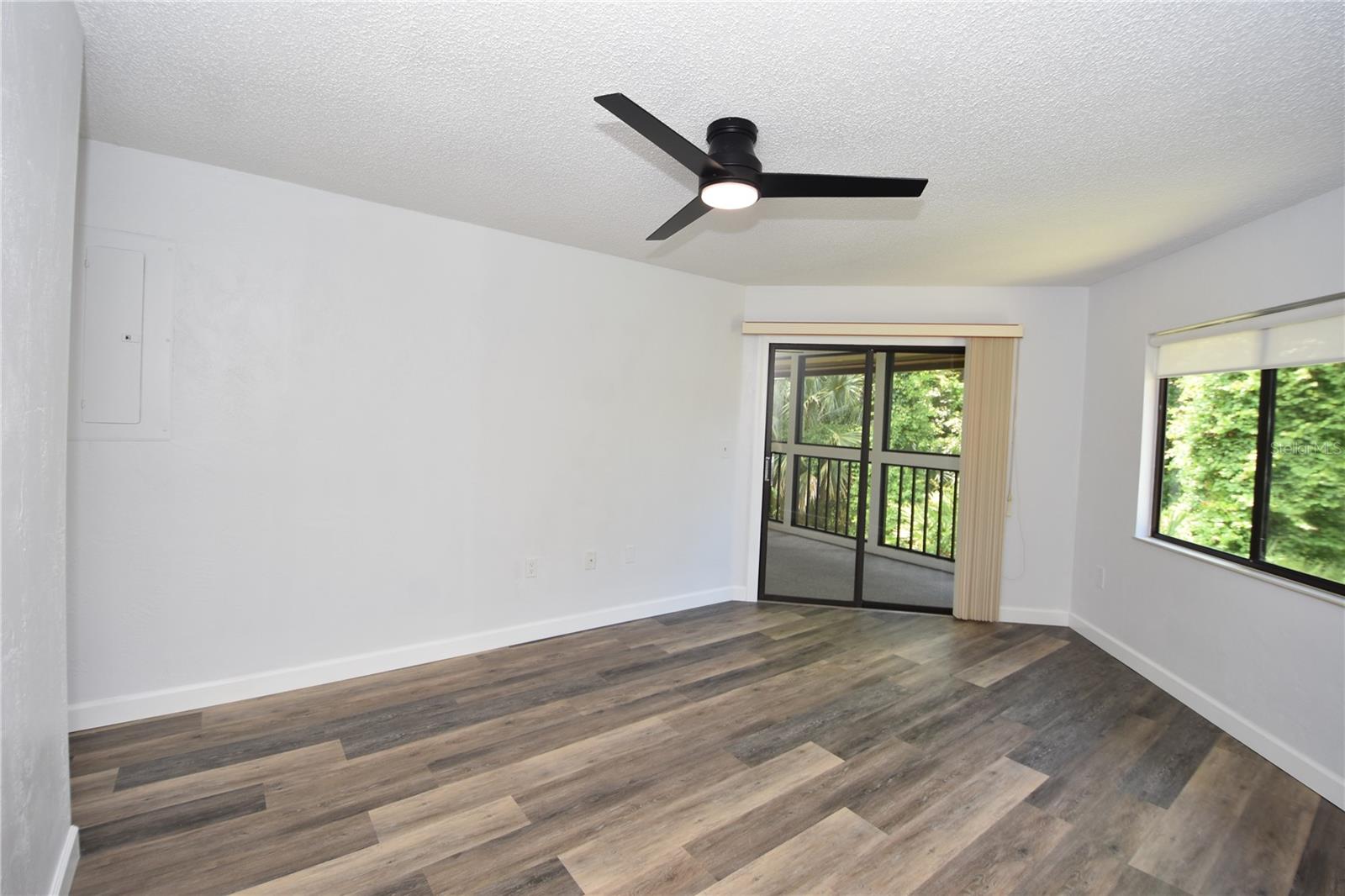 4 Southbury Ct #4 Property Photo 27
