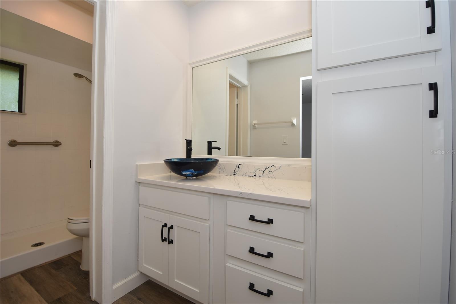 4 Southbury Ct #4 Property Photo 28