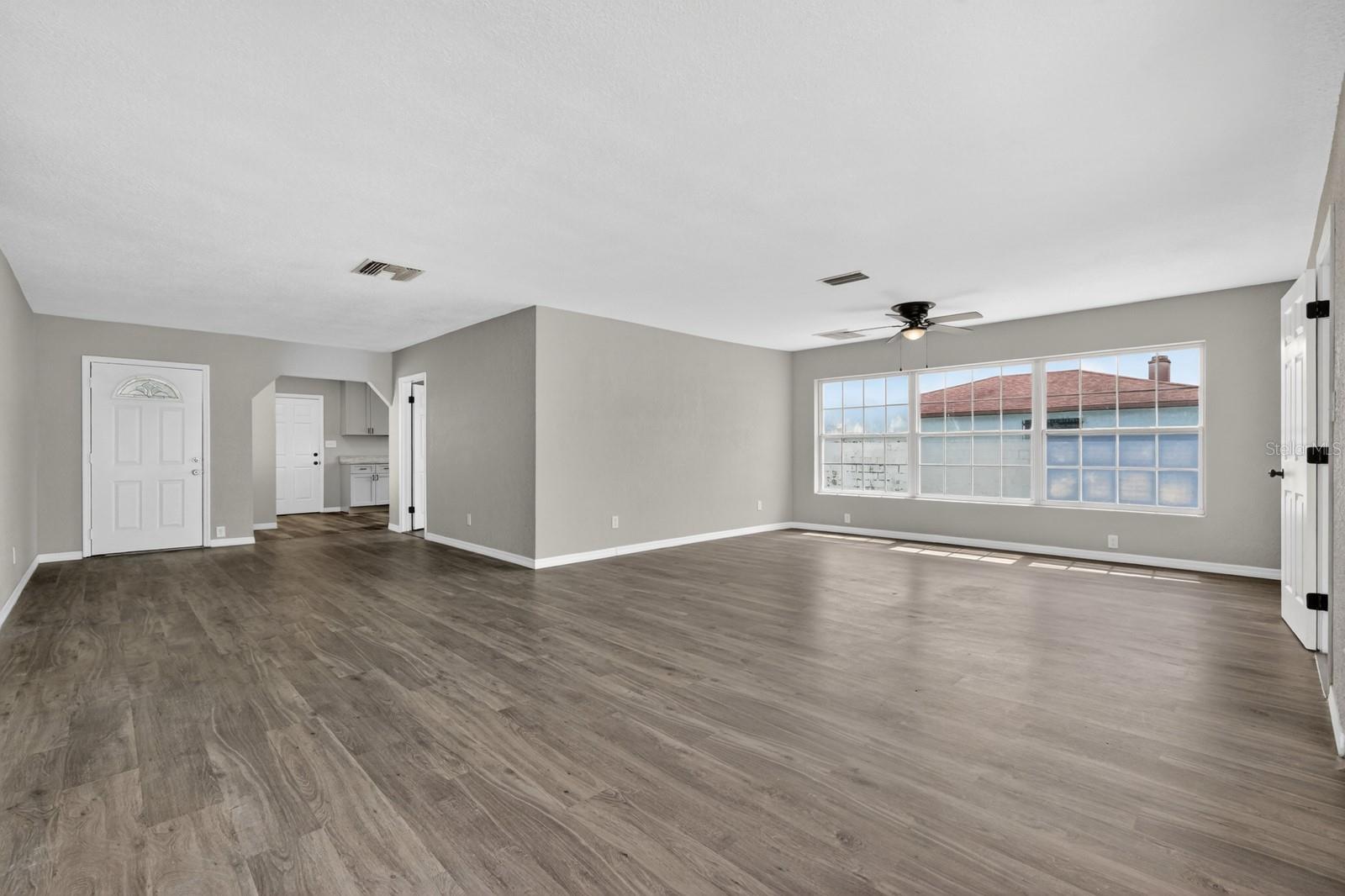 1027 Bel Aire Dr Property Photo 11