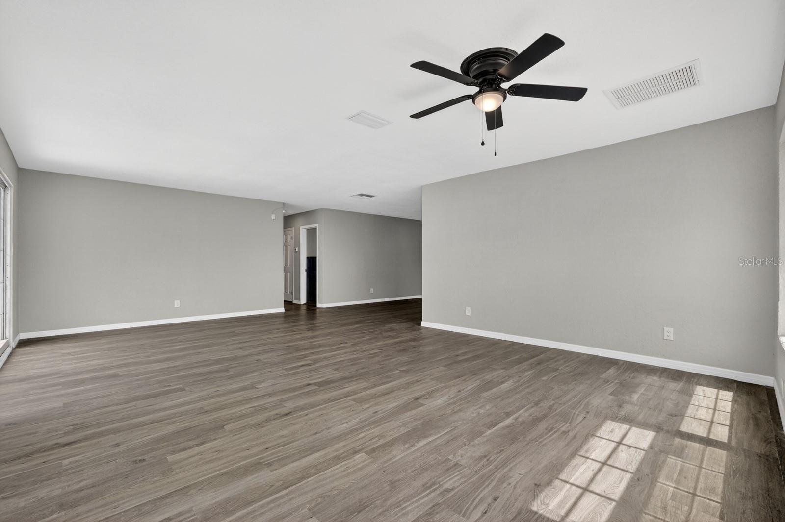 1027 Bel Aire Dr Property Photo 12