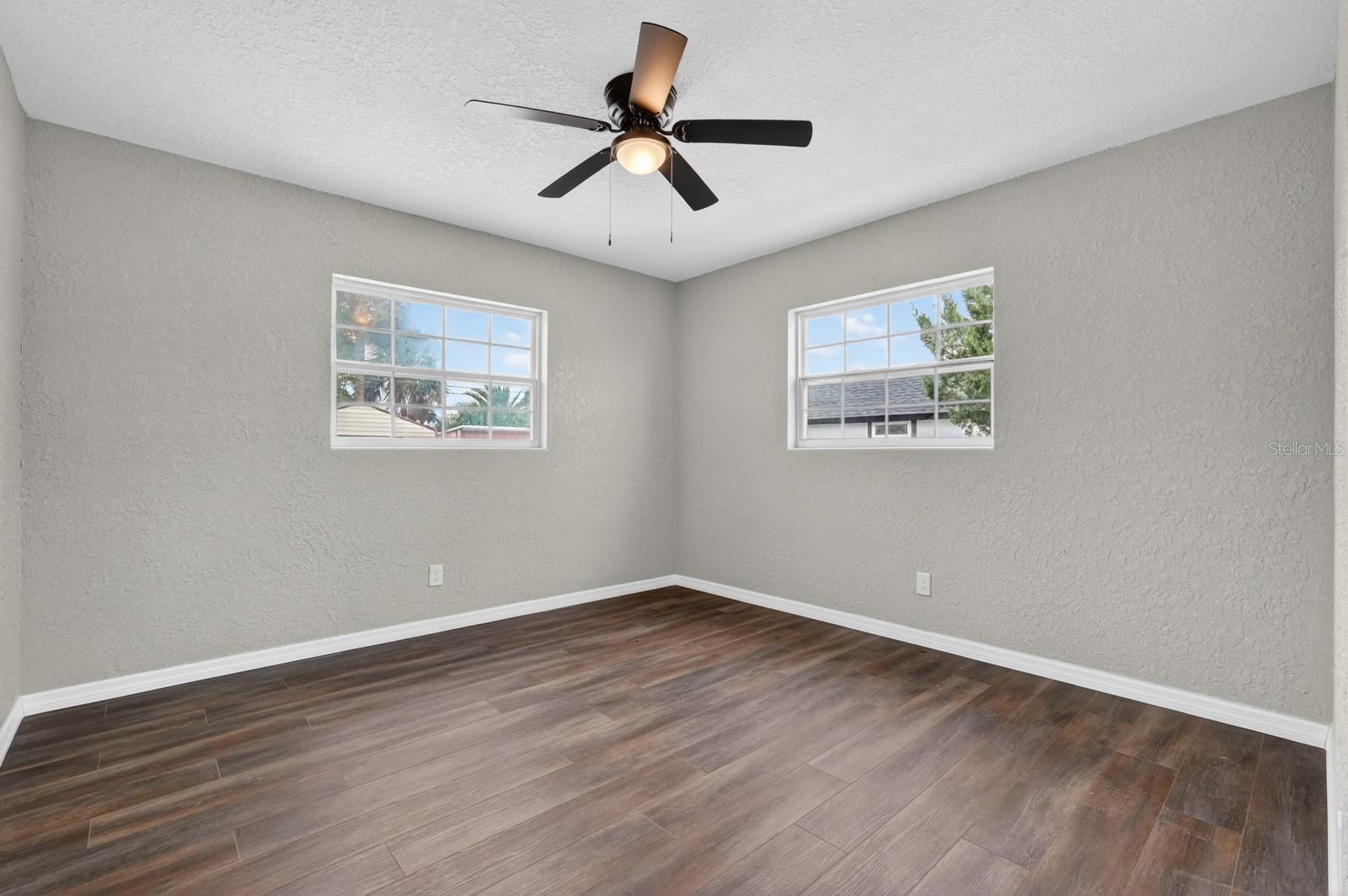 1027 Bel Aire Dr Property Photo 22