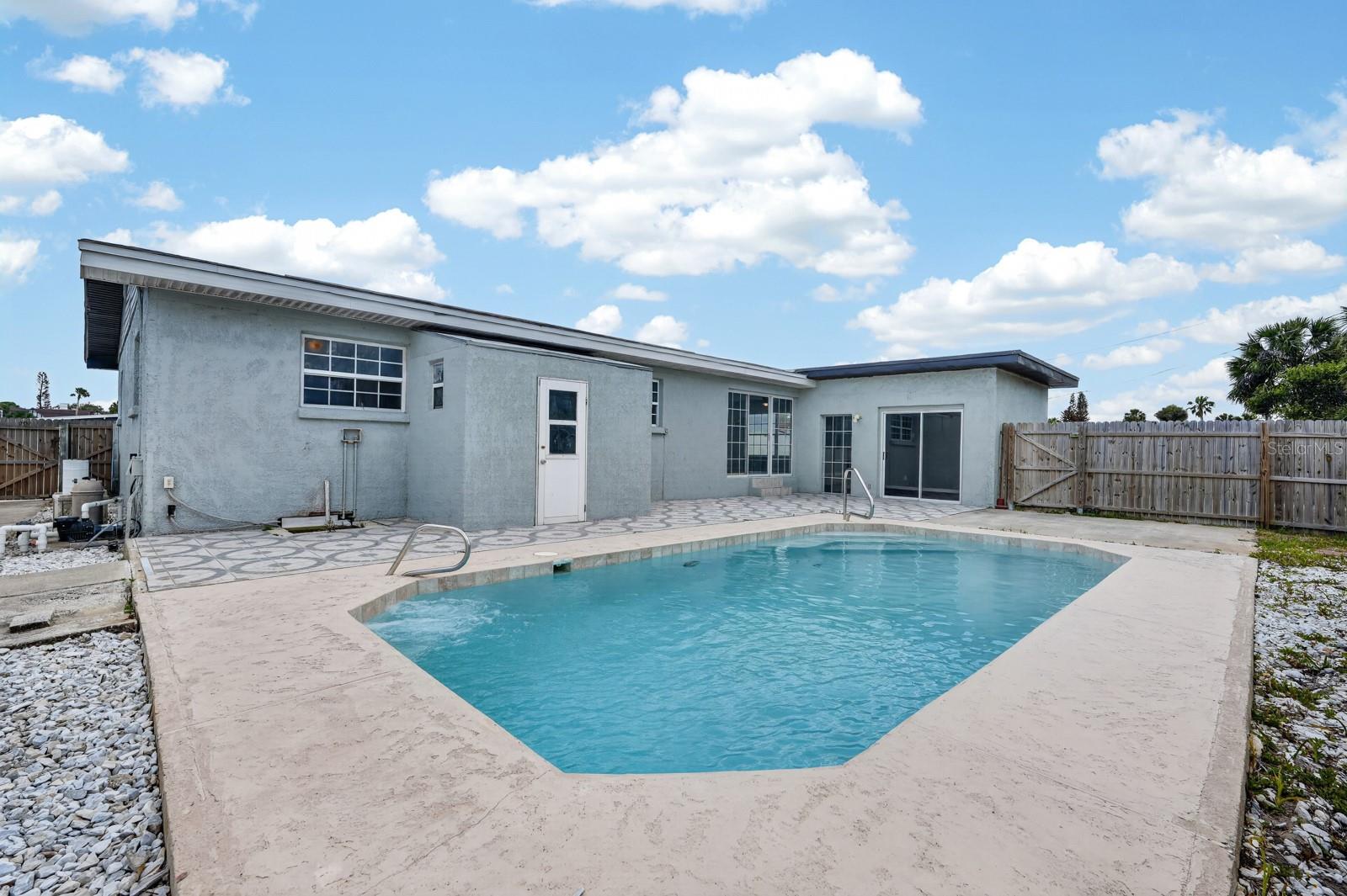 1027 Bel Aire Dr Property Photo 31