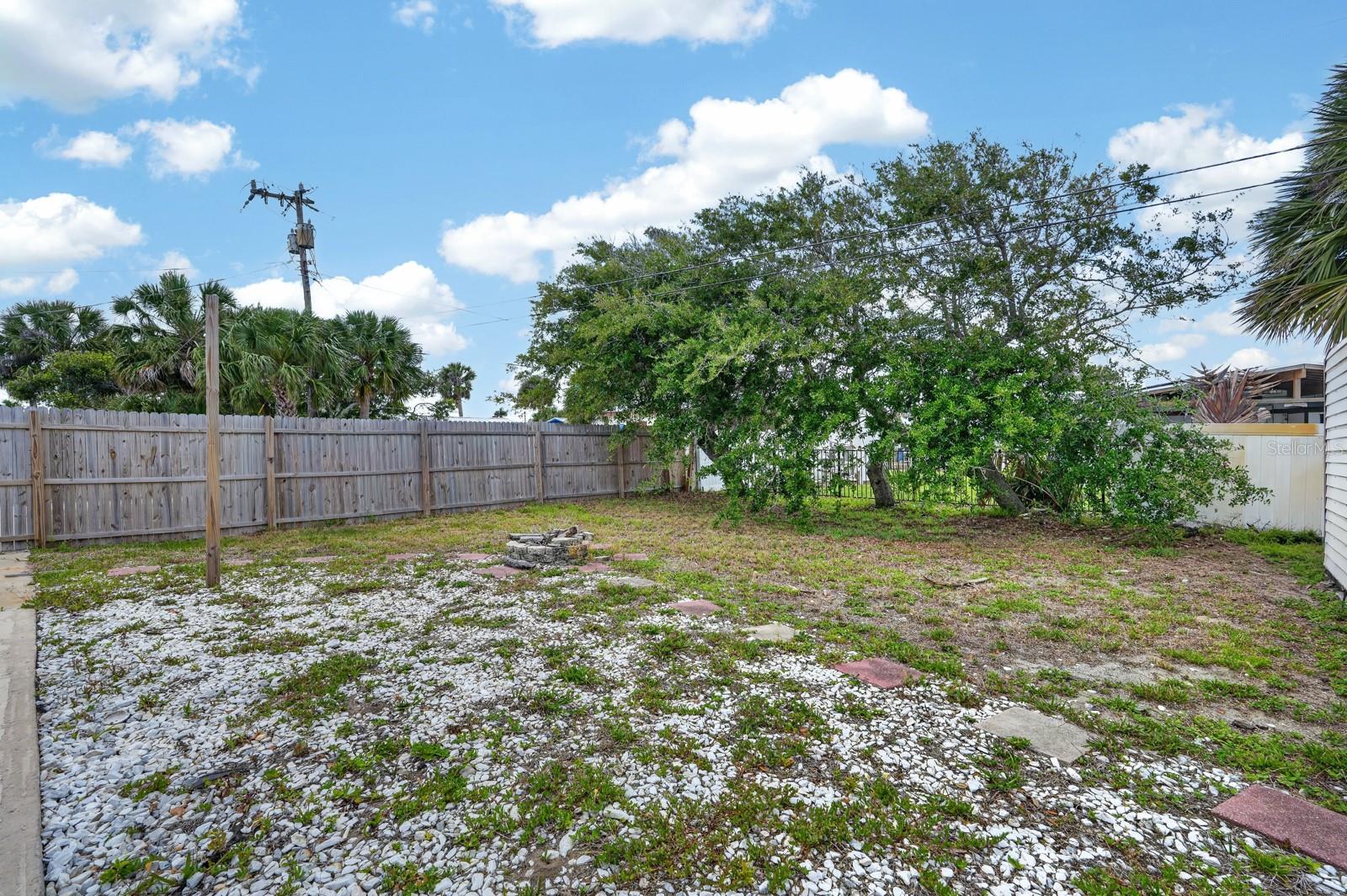 1027 Bel Aire Dr Property Photo 37