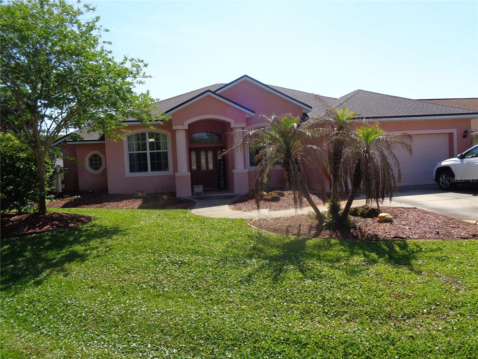 35 Waters Dr Property Photo 1