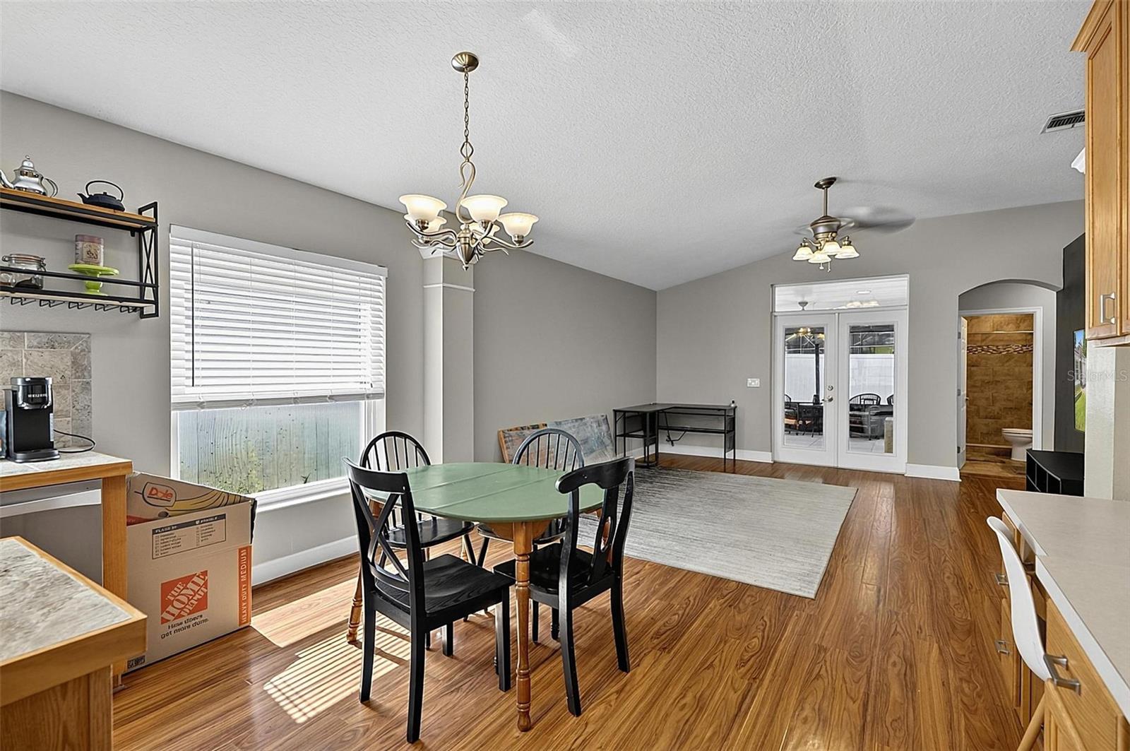 1737 Setting Sun Loop Property Photo 25