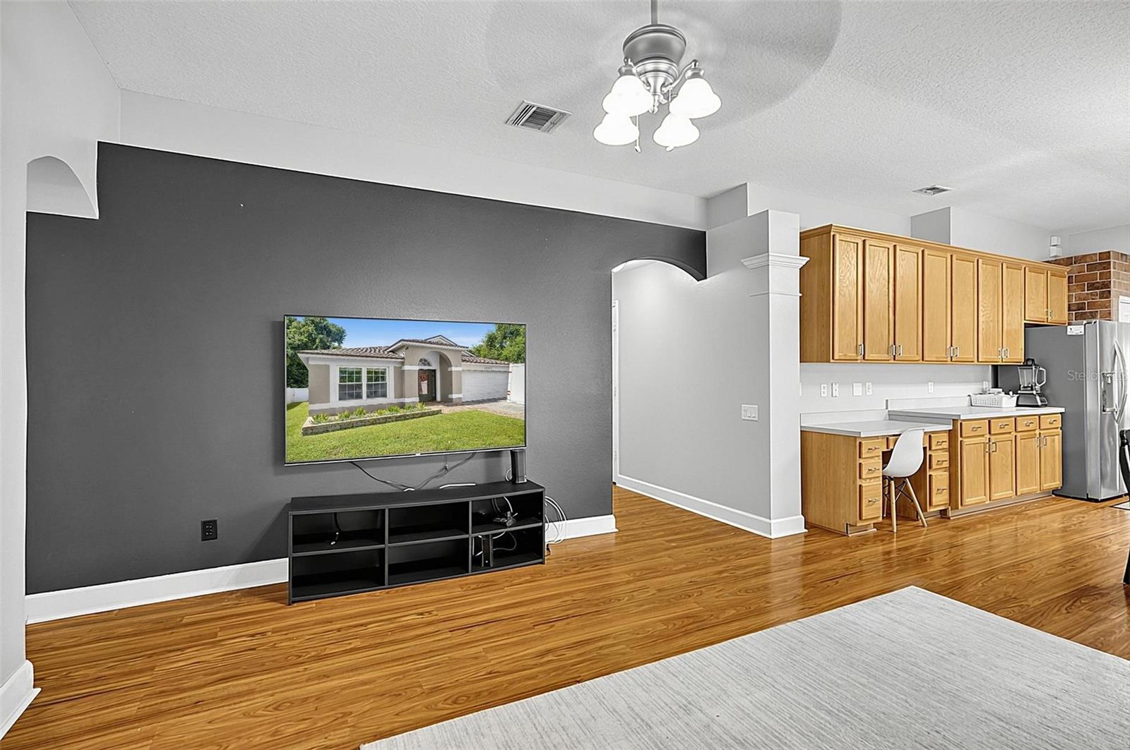 1737 Setting Sun Loop Property Photo 32