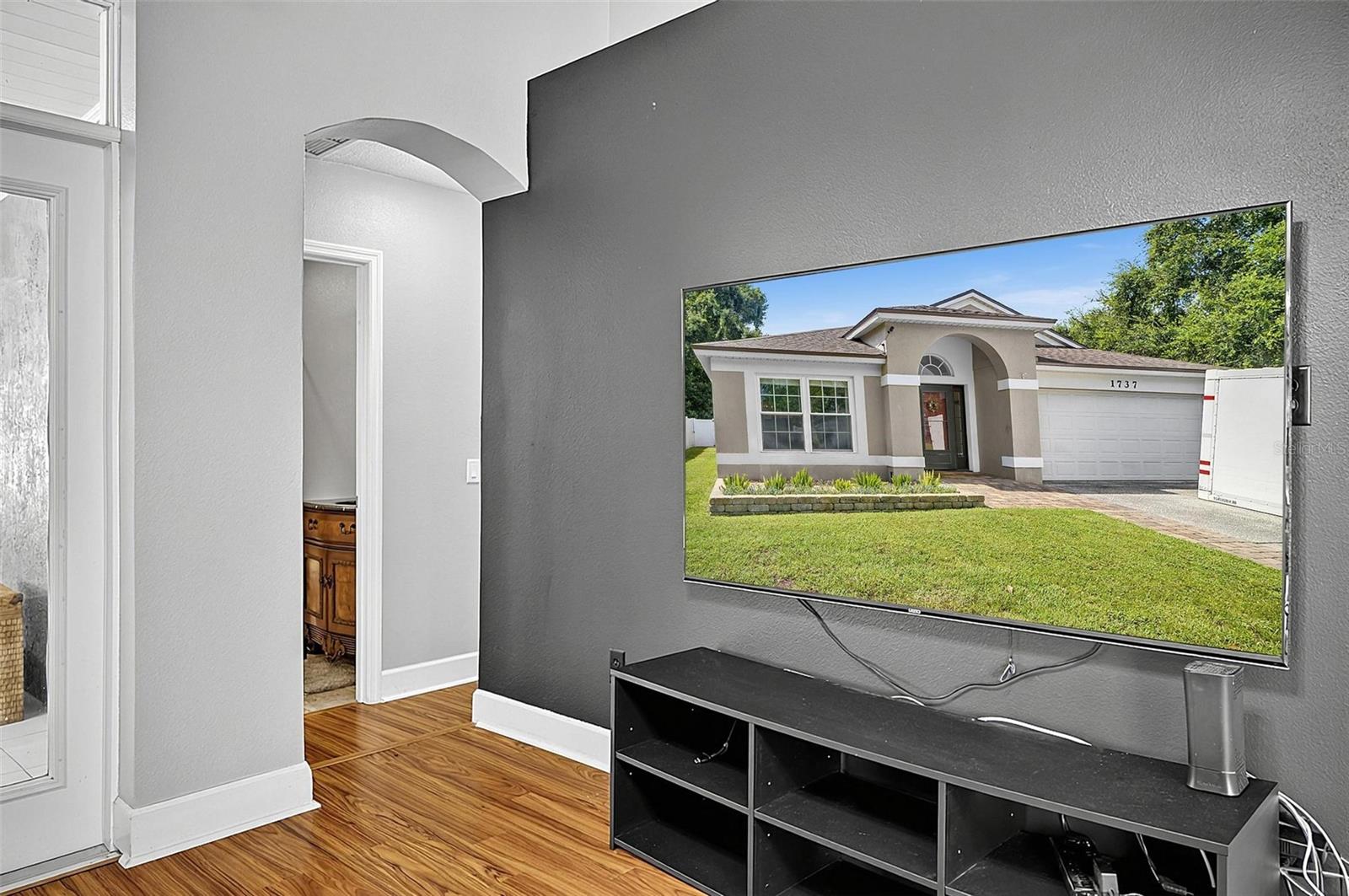 1737 Setting Sun Loop Property Photo 33