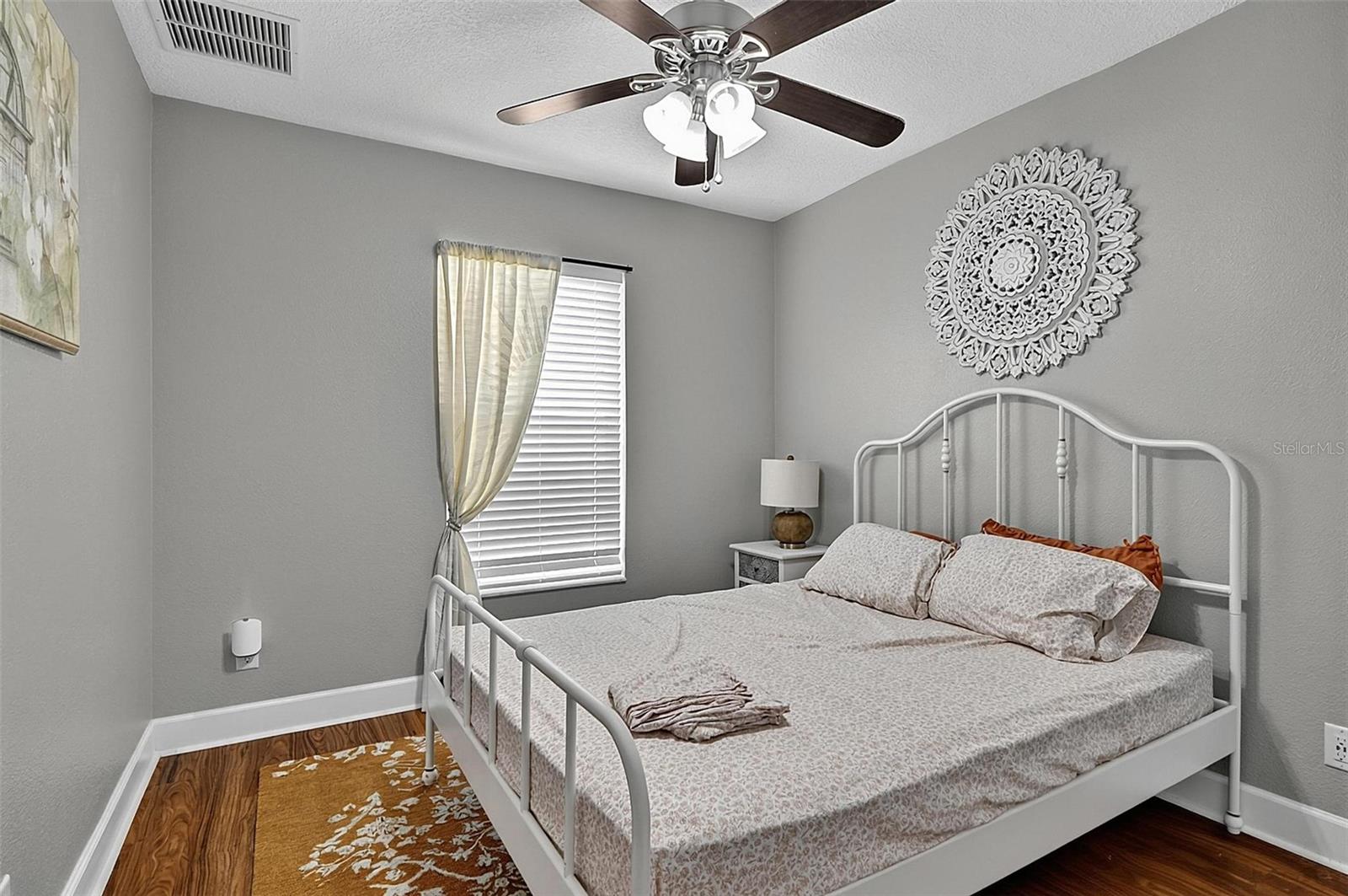 1737 Setting Sun Loop Property Photo 43
