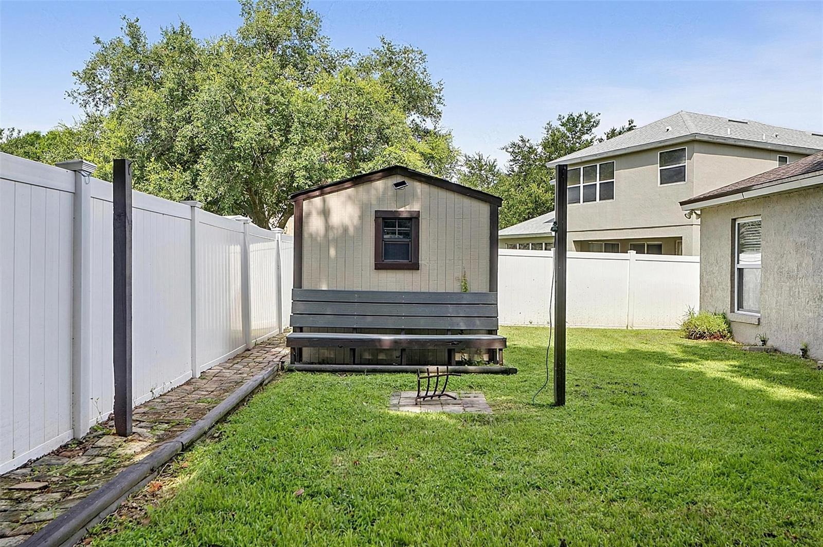1737 Setting Sun Loop Property Photo 55