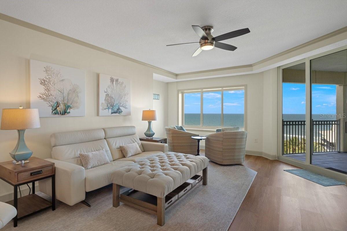 200 Ocean Crest Dr #713 Property Photo 2