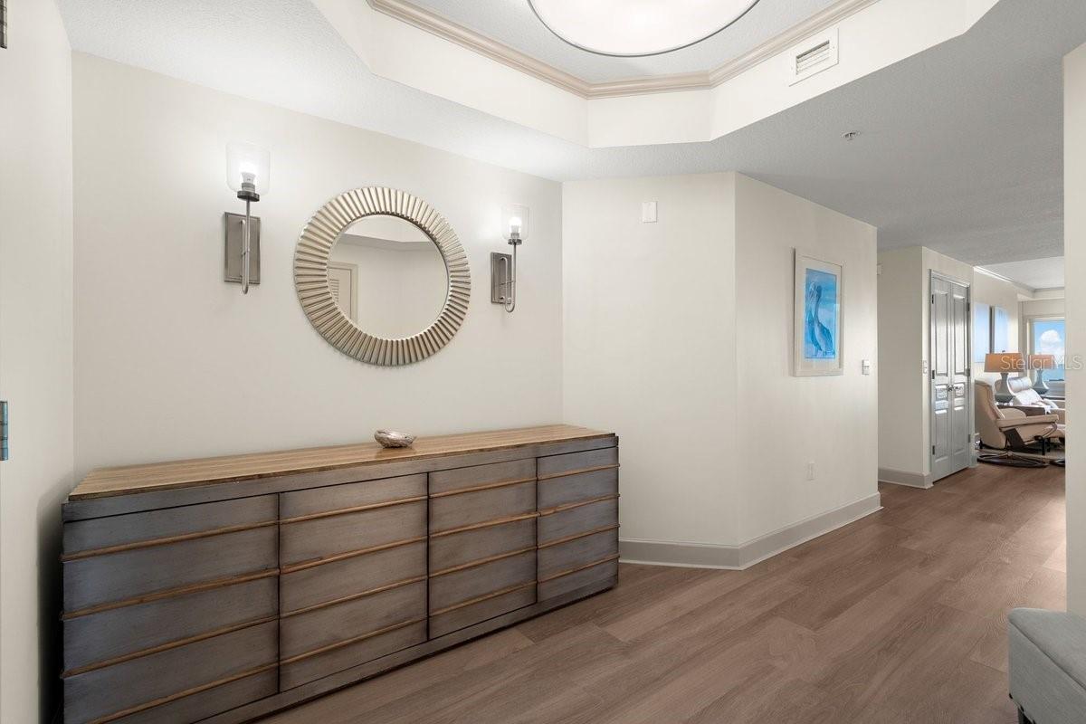 200 Ocean Crest Dr #713 Property Photo 6