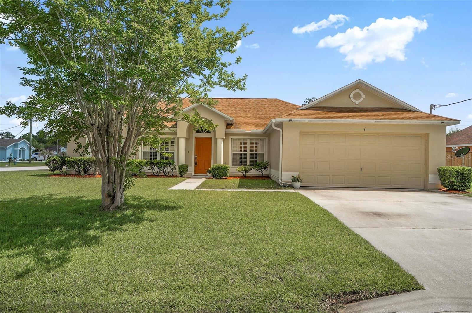 1 Ethan Pl Property Photo 3