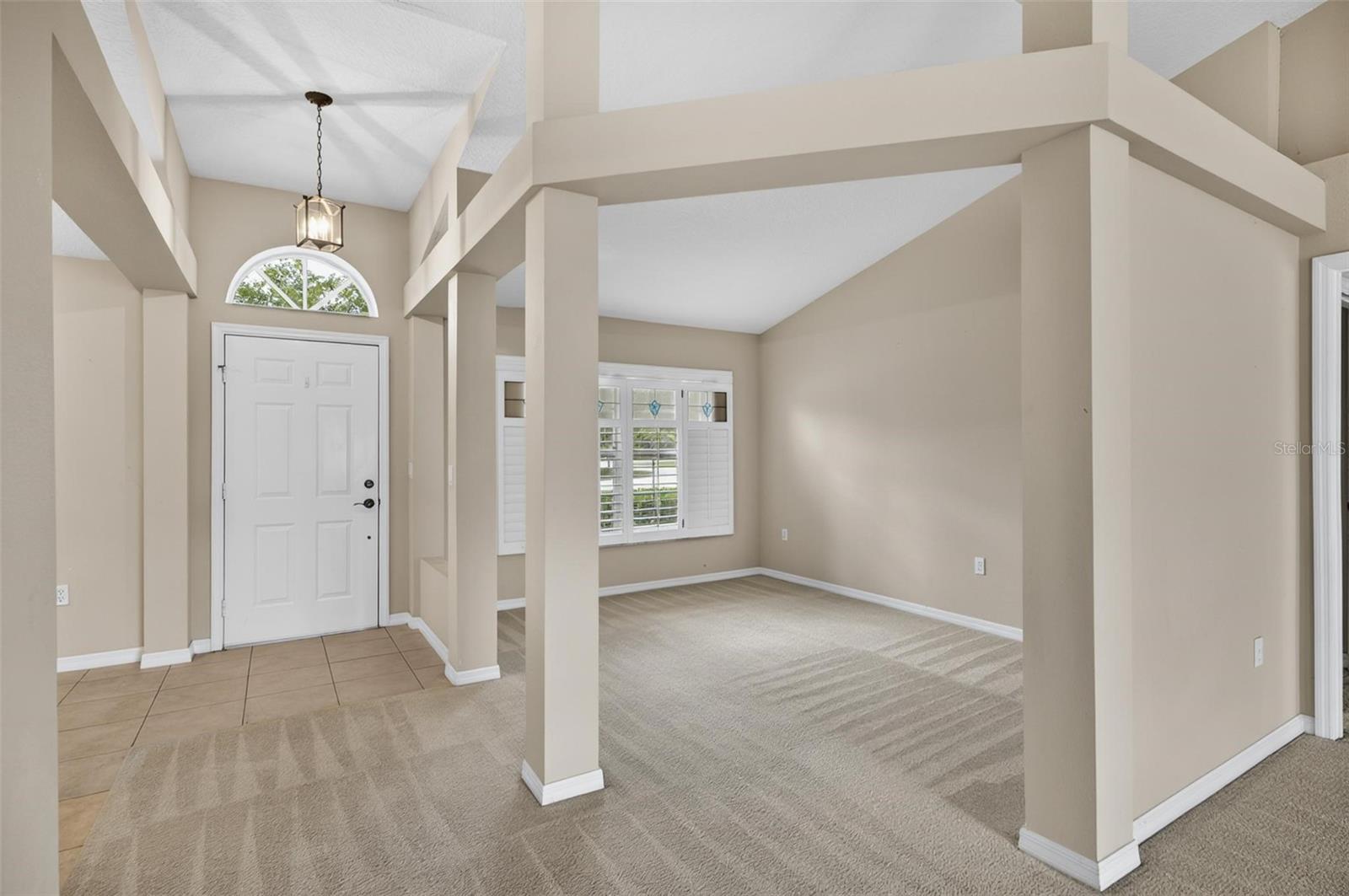 1 Ethan Pl Property Photo 6