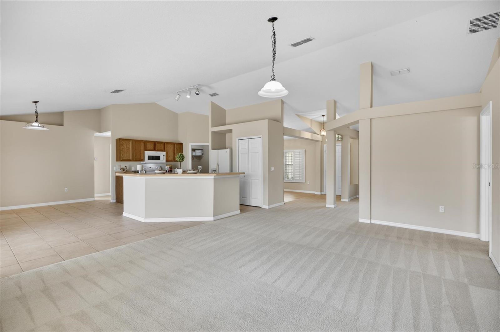 1 Ethan Pl Property Photo 11