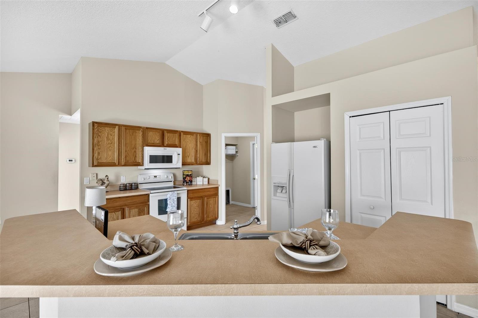 1 Ethan Pl Property Photo 20