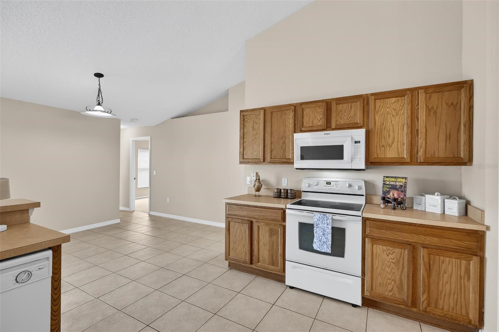 1 Ethan Pl Property Photo 21