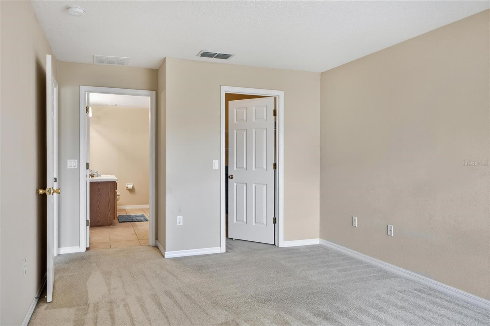1 Ethan Pl Property Photo 28