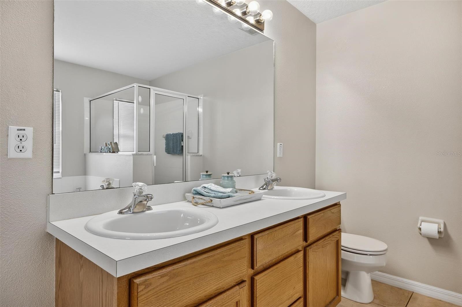 1 Ethan Pl Property Photo 29