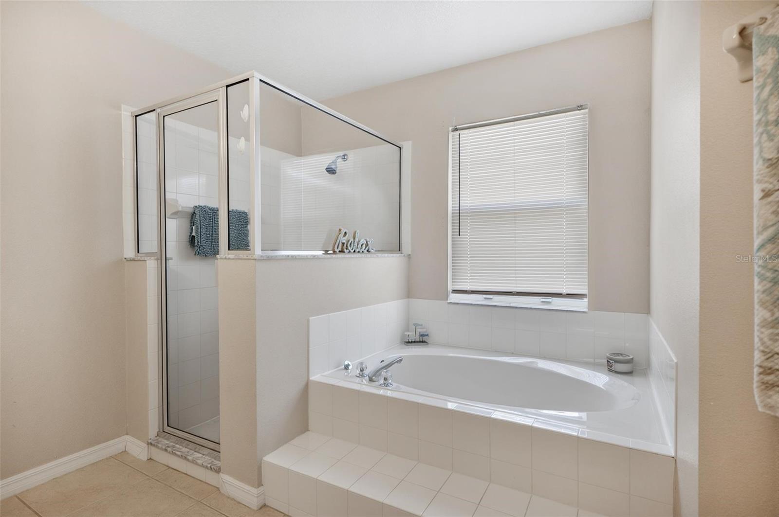 1 Ethan Pl Property Photo 30